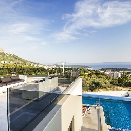 Villa Lacus Макарска Екстериор снимка