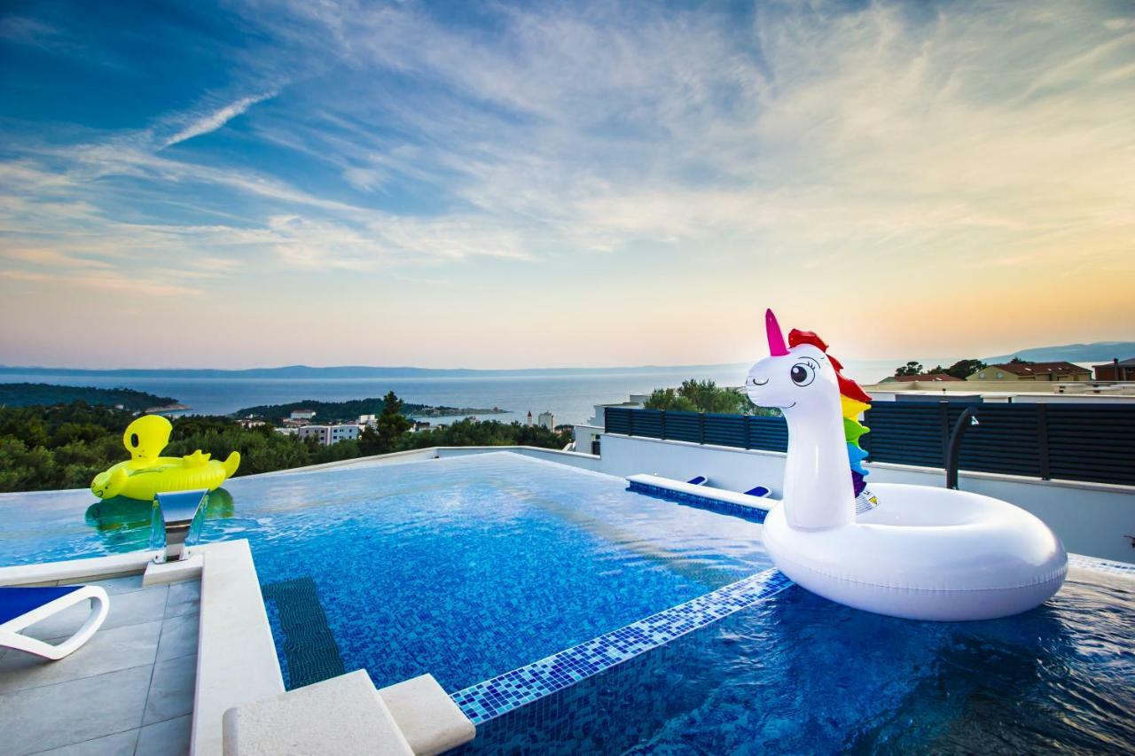 Villa Lacus Макарска Екстериор снимка
