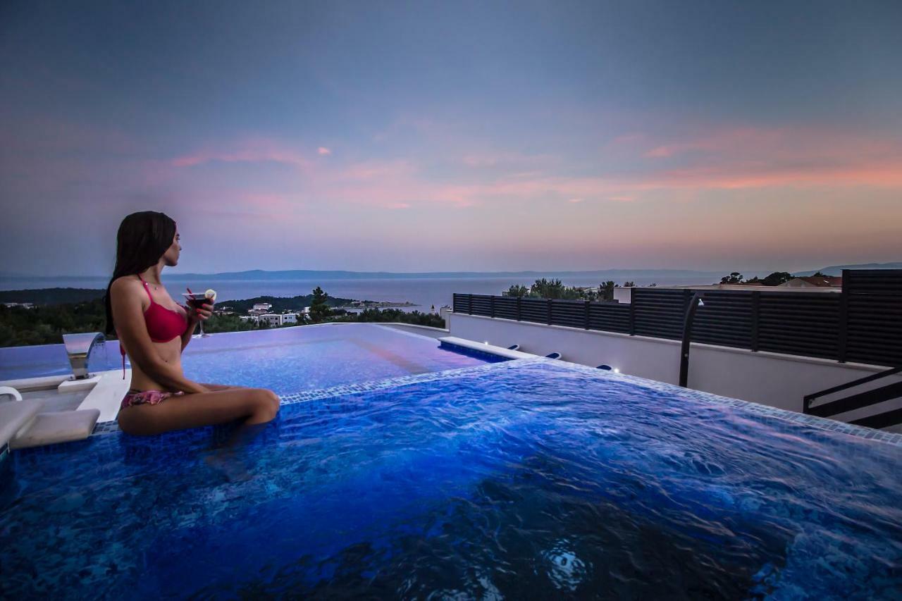 Villa Lacus Макарска Екстериор снимка