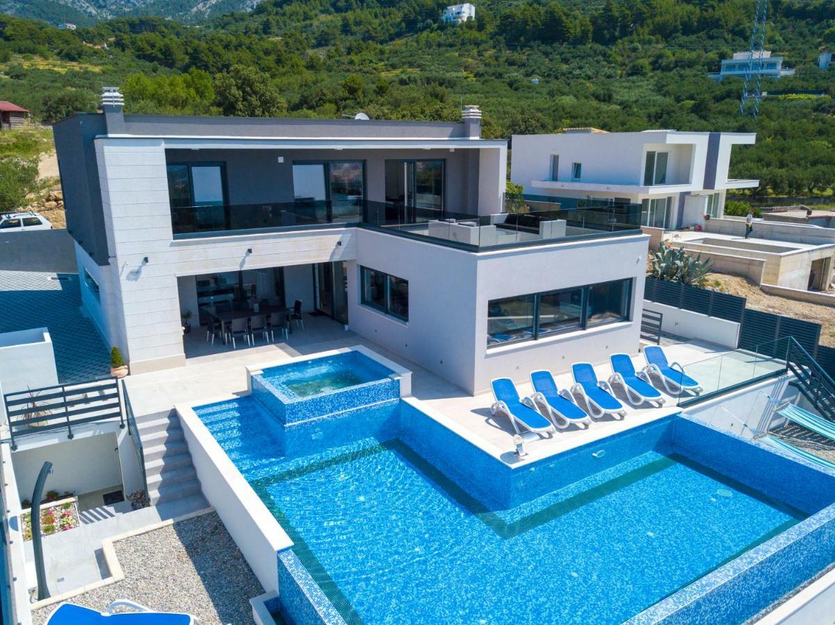 Luxury Villa High Hopes With Pool Макарска Екстериор снимка